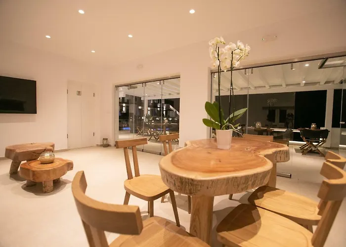 Hotel apartamentowy Seethrough Mykonos (adults Only)